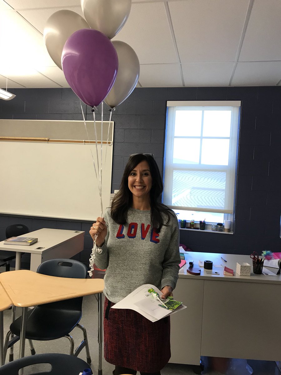 SMHS_Official's tweet photo. Congrats to @karlahilliard on being chosen as our January Meet-A-Staff-Member teacher!!#balloontime #thebeautifulkarlahilliard #alltherecognition https://t.co/hiqaALzo5I