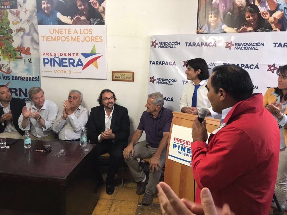 RNchile's tweet photo. Lleno total en #Iquique desde la sede de @RN_tarapaca trabajando para que vengan #TiemposMejores! 💪🏼 #ChileConPiñera 🇨🇱👏🏼 https://t.co/BThffBMqh3