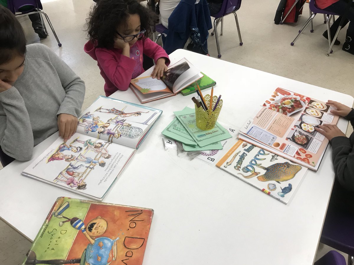 MissMaestraP's tweet photo. We love checking out new books from our library! 🤗 https://t.co/3ZeiT9rfe4