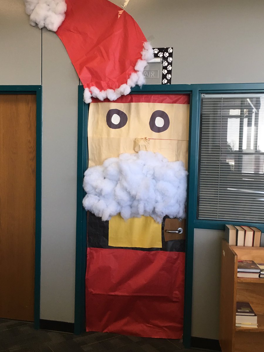 OBMSbulldogs's tweet photo. #ChristmasDoors #teamRCMS #RCISDJoy https://t.co/rniUlBgdyE