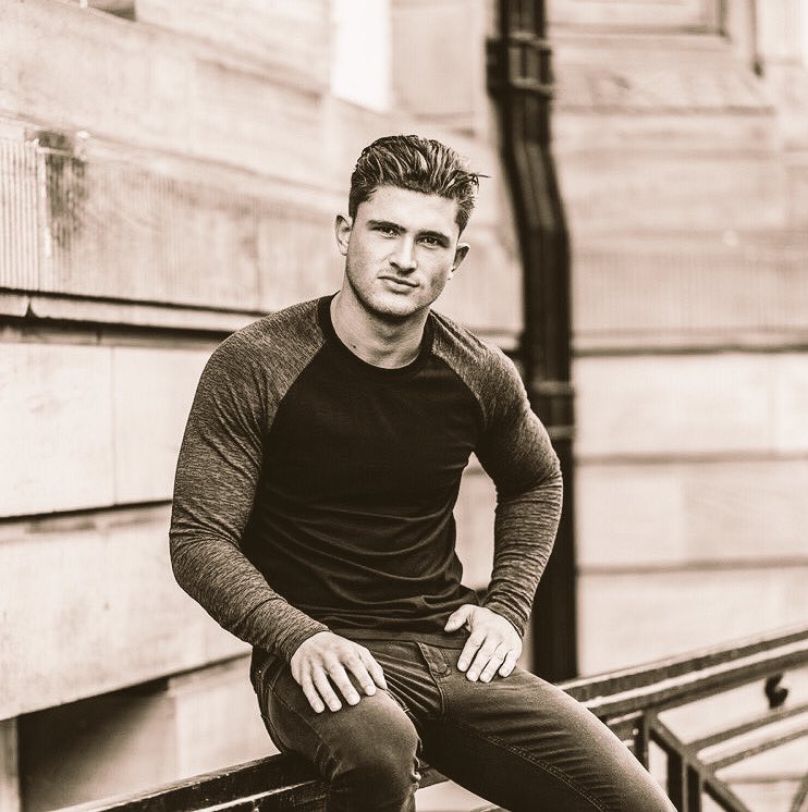 CodeSelby's tweet image. WEEKEND IS COMING!
Haven’t got plans? 

Join us this Saturday for Jordan Davies!
ONLY £5! Get your tickets from The George Inn,Selby