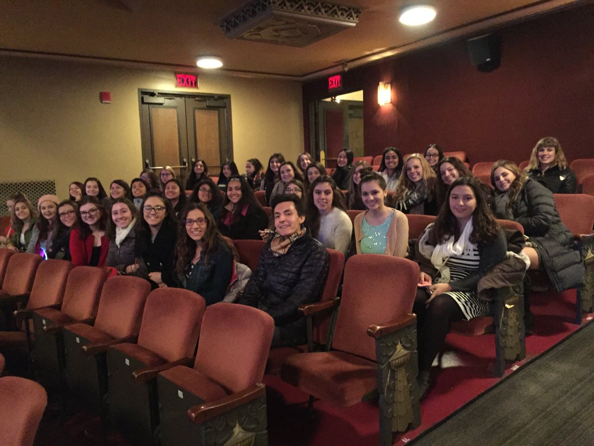 Dance field trip to see #ElfTheMusical  #wearelakepark  ❄️🎁🎄