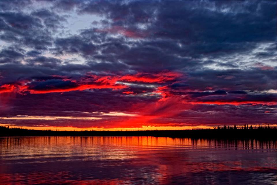 Do you know that the James Bay Basin is the territory of the Cree Nation, as well as the largest freshwater reserve in Quebec? #EeyouIstchee #BaieJames #ExploreCanada #quebecoriginal #escapelikeneverbefore #sunset