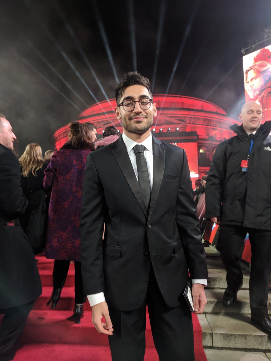 He's just 25 - but this man from Leeds is the youngest producer on the new Star Wars film

trib.al/vGc2t3J