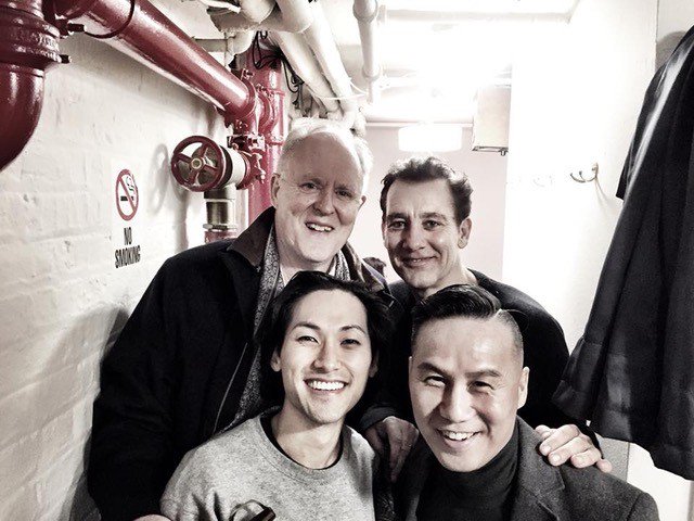mbutterflybway's tweet photo. It was a pleasure for our Rene and Song, Clive Owen and @MistterJin, to meet their counterparts from the original #Broadway production of #MButterfly. Thank you for joining us, @JohnLithgow and @BD_WONG. https://t.co/jpQWni3mHE