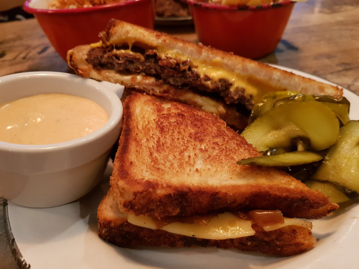 Dear Jebus! <a href="/jamesvsburger/">JVB</a> was spot on as always, the new patty melt at <a href="/BreadMeats_EDI/">Bread Meats Bread</a> is 👌👌👌