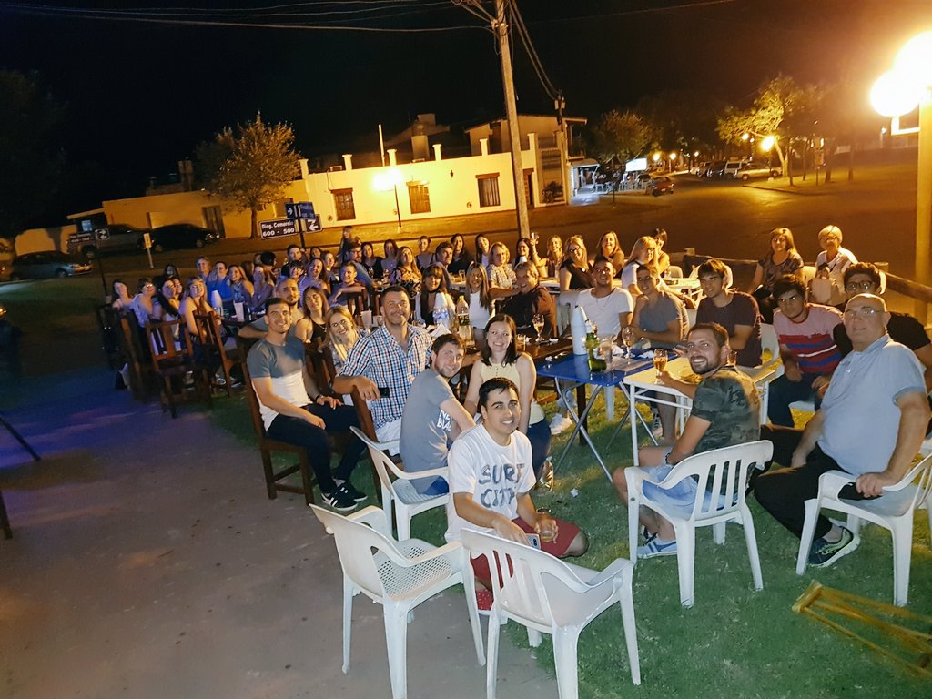 IntegralAquatic's tweet photo. Despidiendo un gran año 🏊‍♀️🏋️‍♂️😊🍹 https://t.co/lFQKmNs5pl