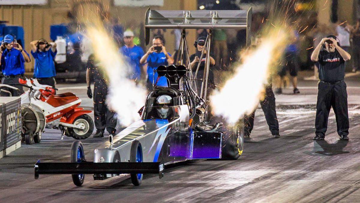 autosparesbenon's tweet photo. Some drag race facts for the gearheads!
Under full throttle, a dragster engine consumes 1½ gallons of nitromethane per second; a fully loaded 747 consumes jet fuel at the same rate with 25% less energy being produced. https://t.co/QlCFGf5XF0