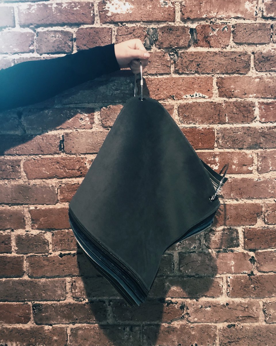 The couch color has been picked, and man are we excited to see how this gray cloth is going to look 🙌🏼