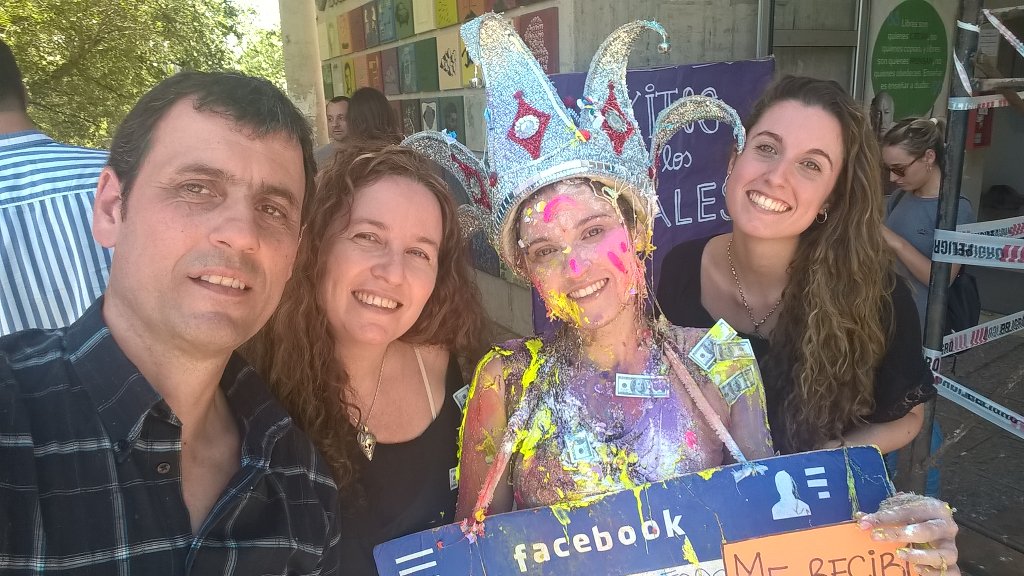 Hoy se celebra!!!felicidades querida Sofi!! Nos llenas de orgullo y emoción!!!