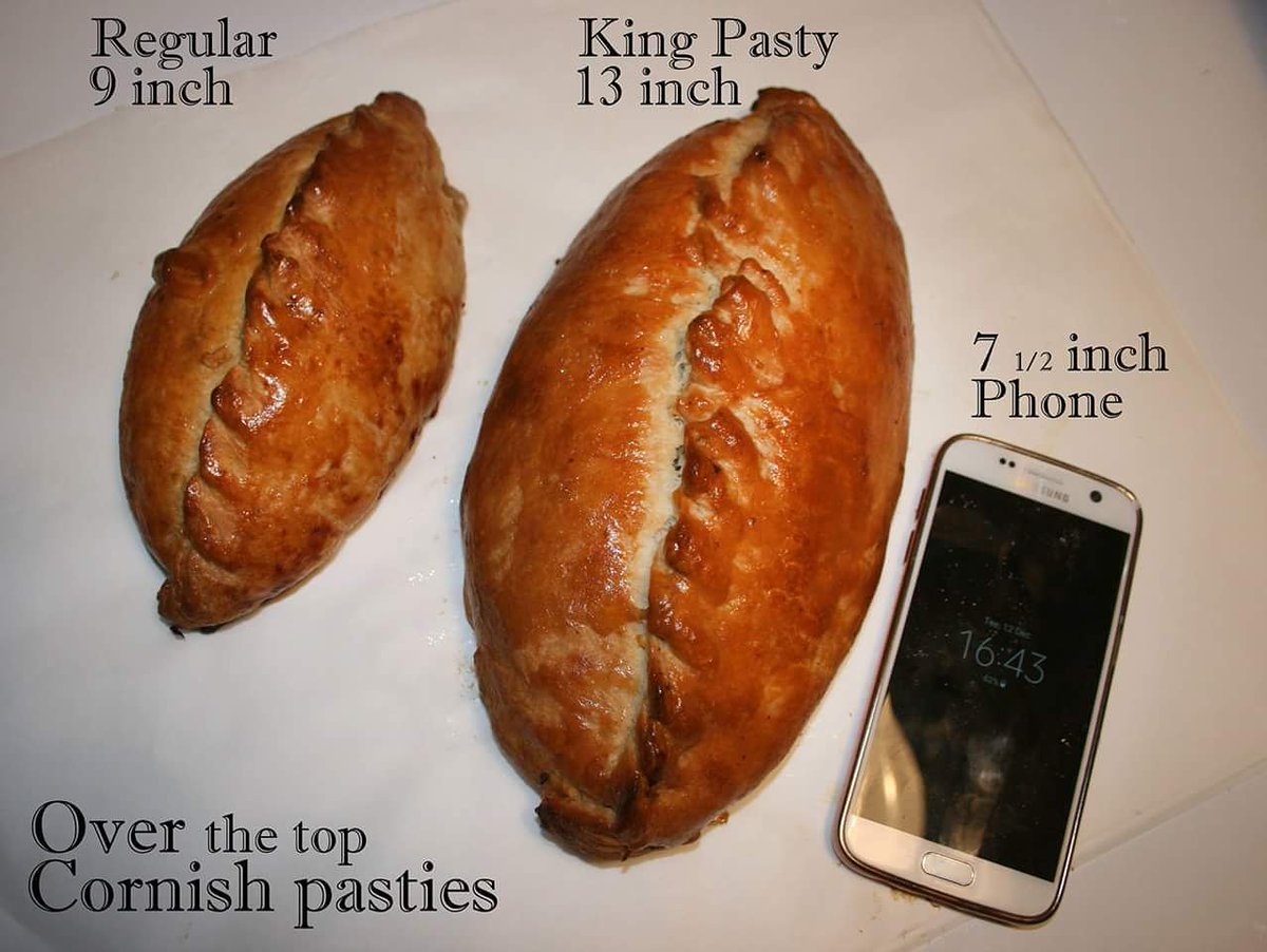 OTTPasties's tweet image. King size pasty, a regular and a phone. Tis a proper pasty. #properjob #properpasty #cornish #cornwall #kernow #ott #food #foodie #foodies #topcrimp