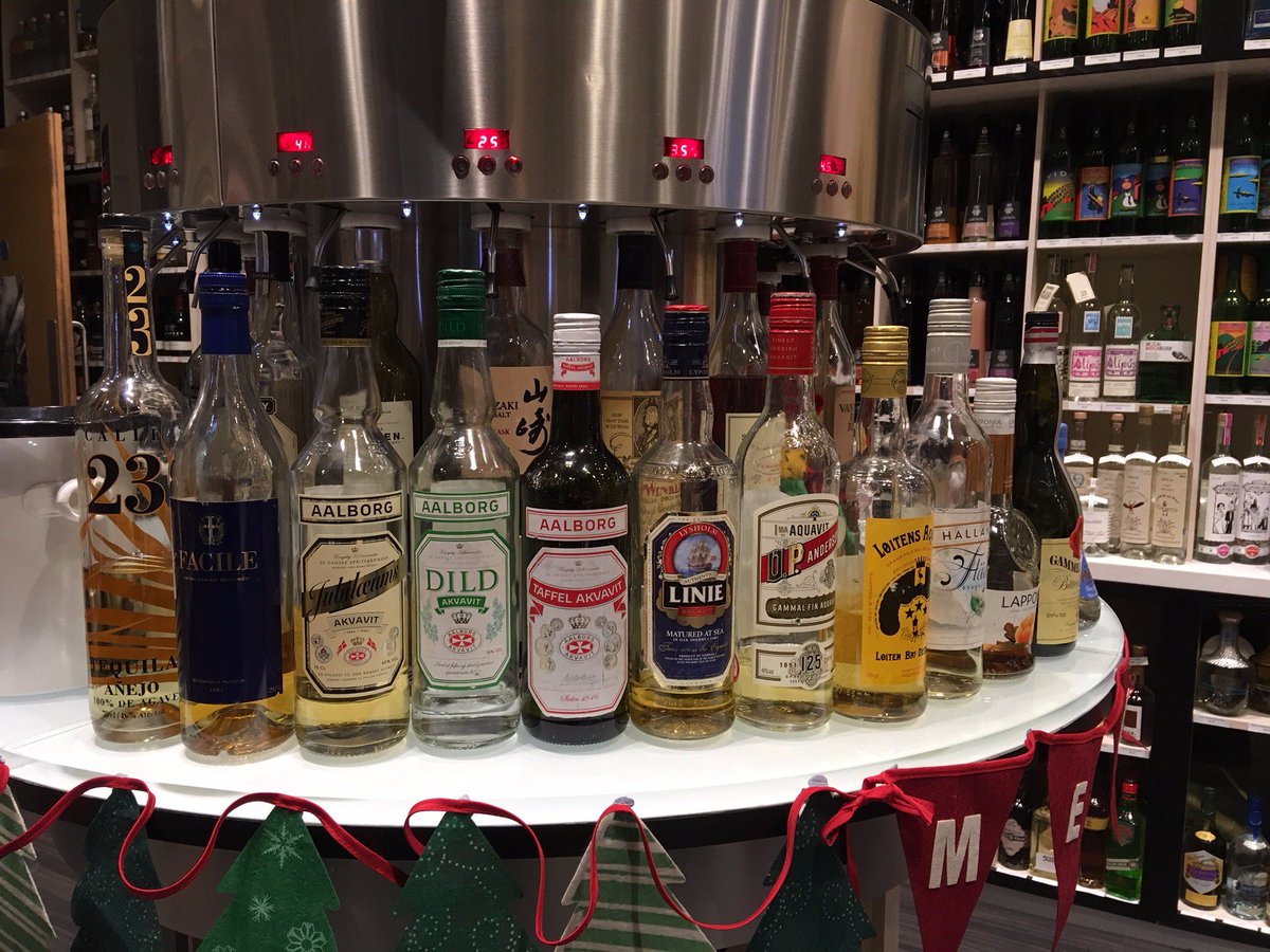 AmathusKnights's tweet photo. #Christmas #christmasgiftideas #treatyourself @aquavitlondon @LinieAquavit @Spiritofhven #gammelDansk #aquavit #baska #aalborg #opAnderson @AmathusJon @RaphaelAmathus @ScalaMaria81 @BromptonLondon @LondonSouthKen #london #Harrods https://t.co/FOVLLV1ZjD