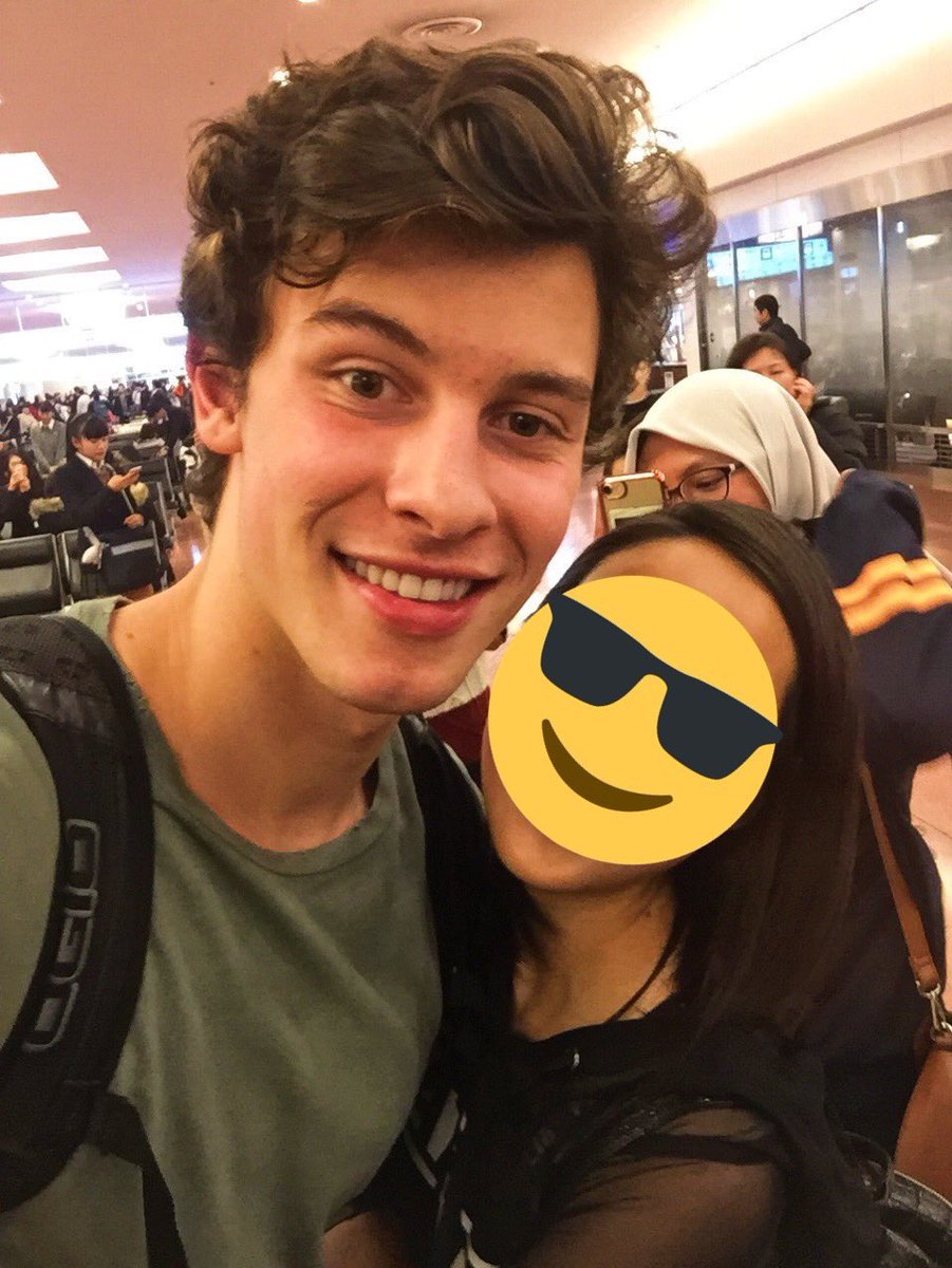 Shawn Mendes Updates On Twitter Shawn With Fans At The Airport In Tokyo Japan 12 14