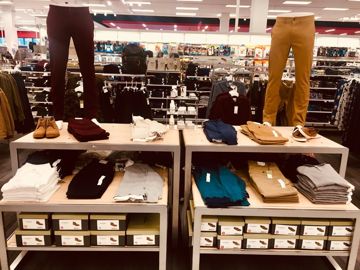 apjeff15's tweet photo. Wow!!! T3235 absolutely rocking Style Standards!!! What an amazing store - thank you team!!! #G495Strong  #winningtheseason #relentless https://t.co/j3M3ZF7tC8