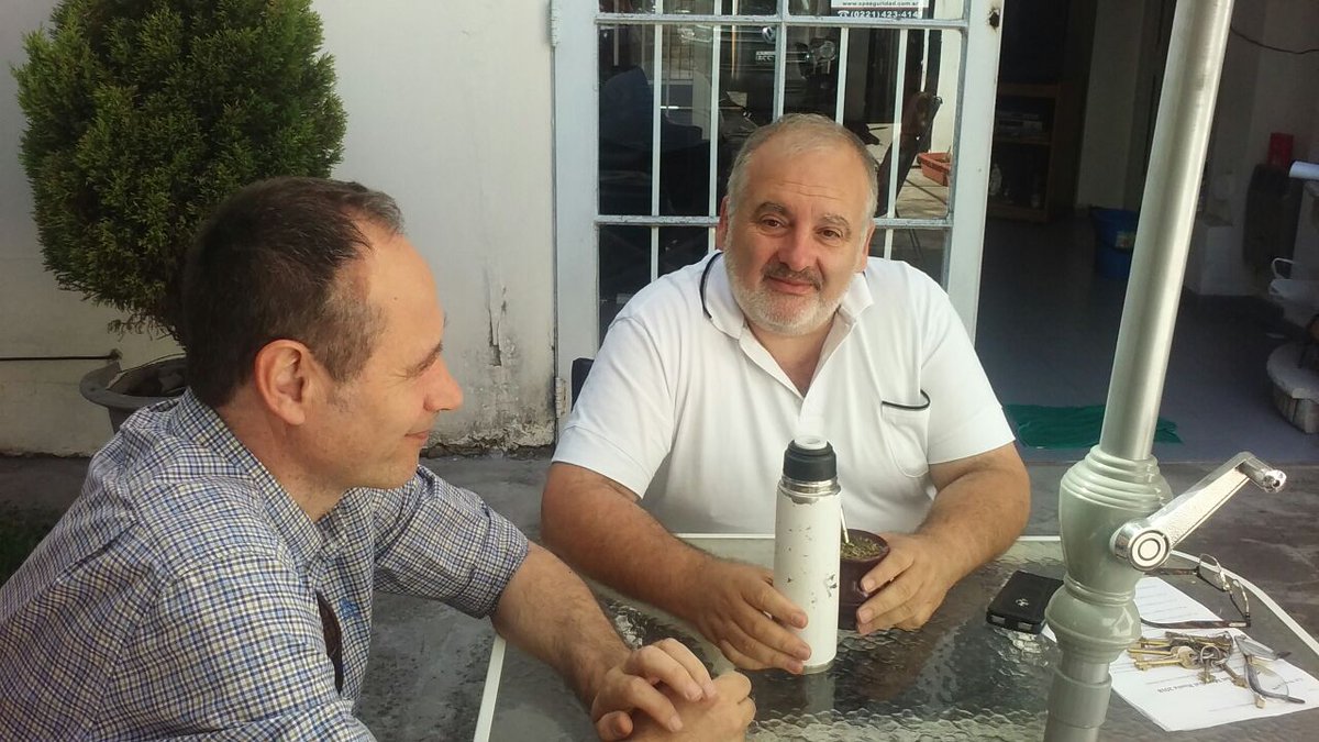 SanguinettiLP's tweet photo. Hoy estuve reunido con el Padre Ruben Marchioni de la Parroquia Cristo Rey. #Educación y #Trabajo dos ejes de un diálogo fecundo para una #Argentina todavía en crisis. https://t.co/lvrh8UMf0N