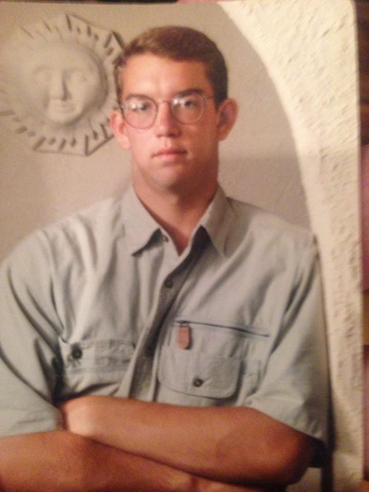 AtlSql's tweet photo. #sqlhspics #sqlfamily My Senior class picture. https://t.co/tpUa0hwHIF