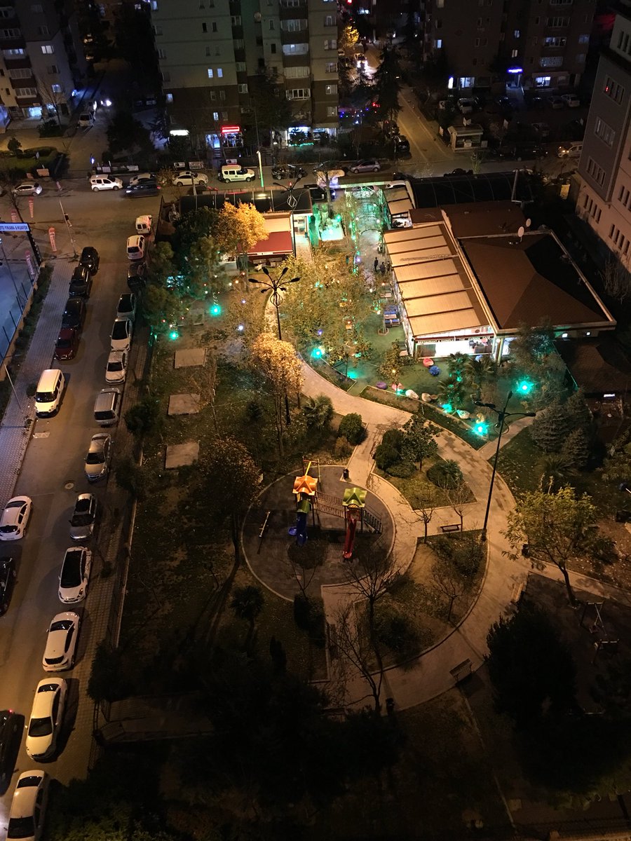 <a href="/CSGBakanligi/">T.C. Çalışma ve Sosyal Güvenlik Bakanlığı</a> @ibbBeyazmasa <a href="/ibb_kultur/">İBB Kültür</a> <a href="/ibbzabita/">İstanbul Büyükşehir Zabıta</a> <a href="/istanbulbld/">İstanbul Büyükşehir Belediyesi</a> gercekten insanlarin nefes alacaklari alanlari gaspediyorlar,belediye buna diyarsiz dolayisiyla yardimlariniza ihtiyac var.park Foto ektedir.betonlasiyoruz.