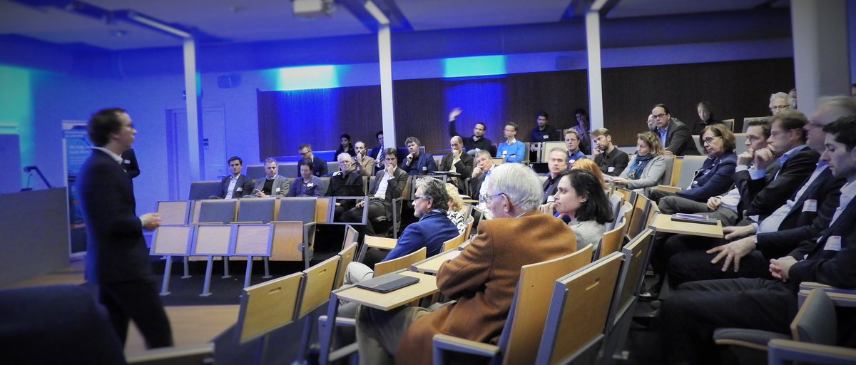 JoepWelschen's tweet image. Sfeerimpressie MedtechMeeting 7 dec. jl. bij YES!Delft. Meer dan 40 matches voor #DentalRobotics, #MedicalPrecision, #CCDiagnostics, #LivAssured en #MomoMedical. Met dank aan gastheren Pieter Wiskerke en Albert Dalhuijsen van #DEMCON. #HealthHolland #StichtingMedtechPartners