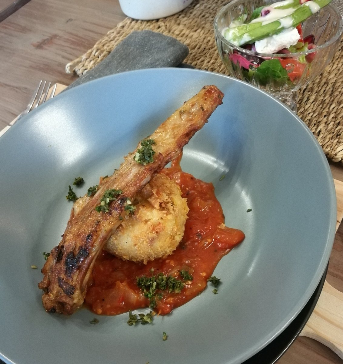 Having skaapstertjie with the #LekkerBekkers tonight. What a treat! <a href="/JamandiBekker/">Jamandi and Machiel</a> <a href="/MNet/">M-Net</a> #MKRSA <a href="/huisgenoot/">Huisgenoot</a>