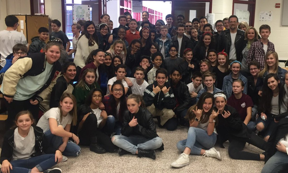 Outsiders Day was a hit <a href="/HPMS_Official/">HPMS_Official</a>! Thirteen years in a row. Stay Gold!@se4realhinton <a href="/MattDillon/">Matt Dillon</a> <a href="/C_Thomas_Howell/">C. Thomas Howell</a> <a href="/RobLowe/">Rob Lowe</a> <a href="/ralphmacchio/">Ralph Macchio</a> <a href="/esteveztheway1/">Emilio Estevez</a> <a href="/TomCruise/">Tom Cruise</a>