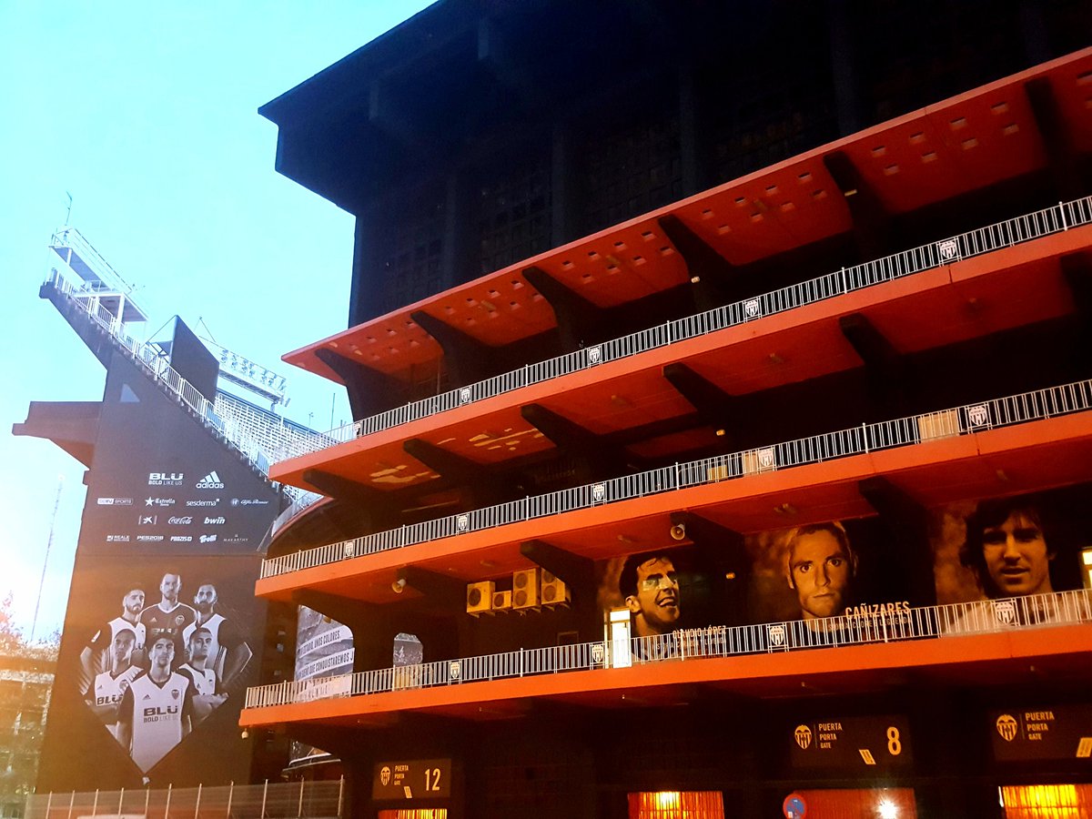 gespubli360's tweet photo. Hoy toca con uno de los Clubes históricos de nuestra @LaLiga @valenciacf 

#Valencia #Fútbol #improving https://t.co/u74Fd7zuZC