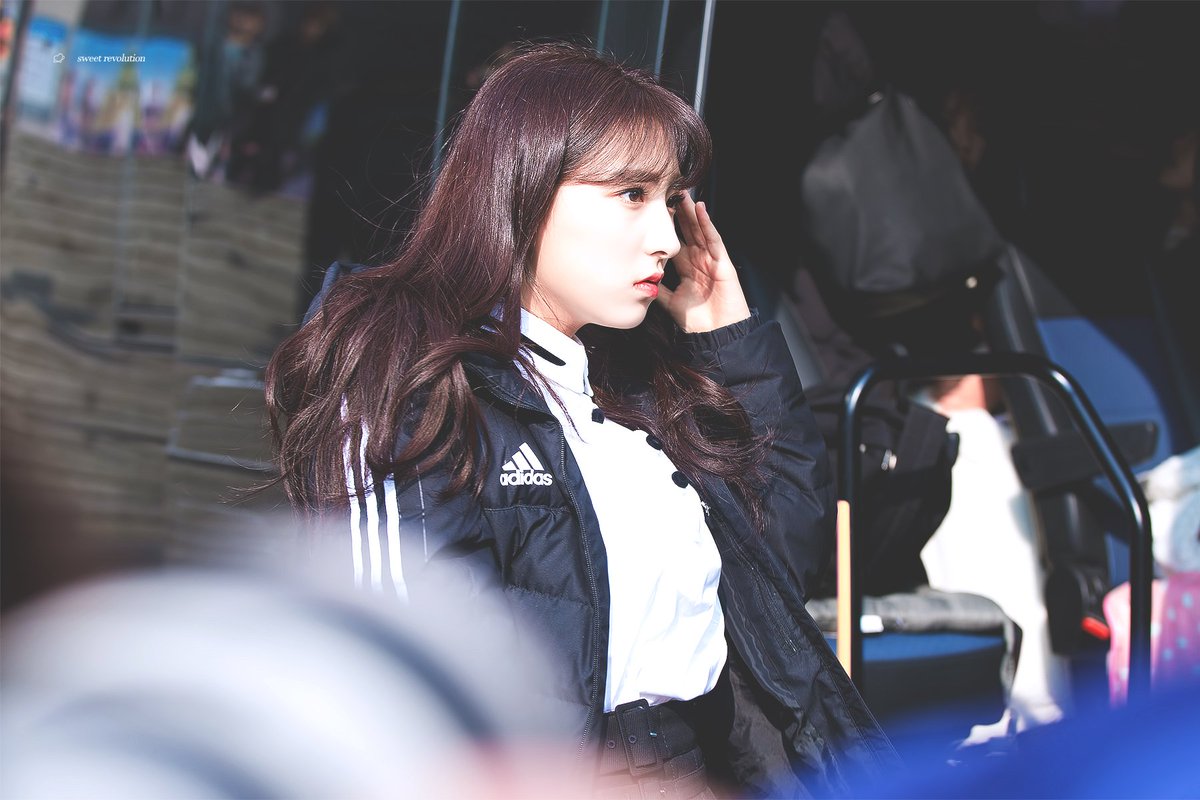 170119

#우주소녀 #은서 #EUNSEO