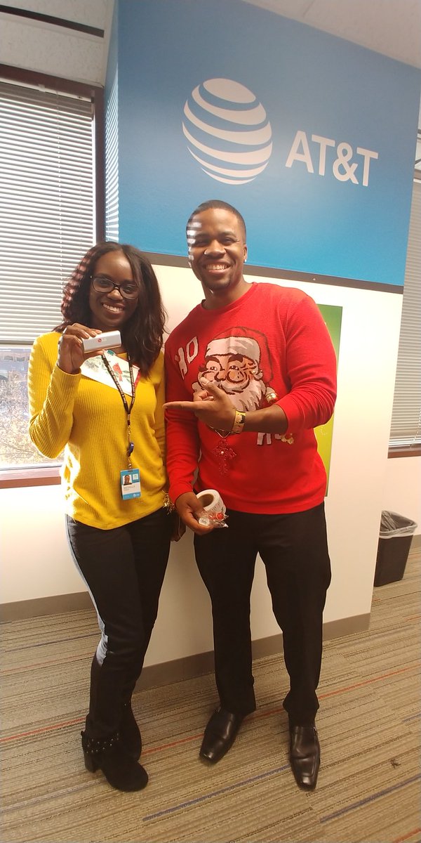 Dom_O_nique's tweet photo. LG fun! @LGTonyWilliams @LGUS @DMDRrichardson @Mike_Harrison3 https://t.co/C1eIQspvQC