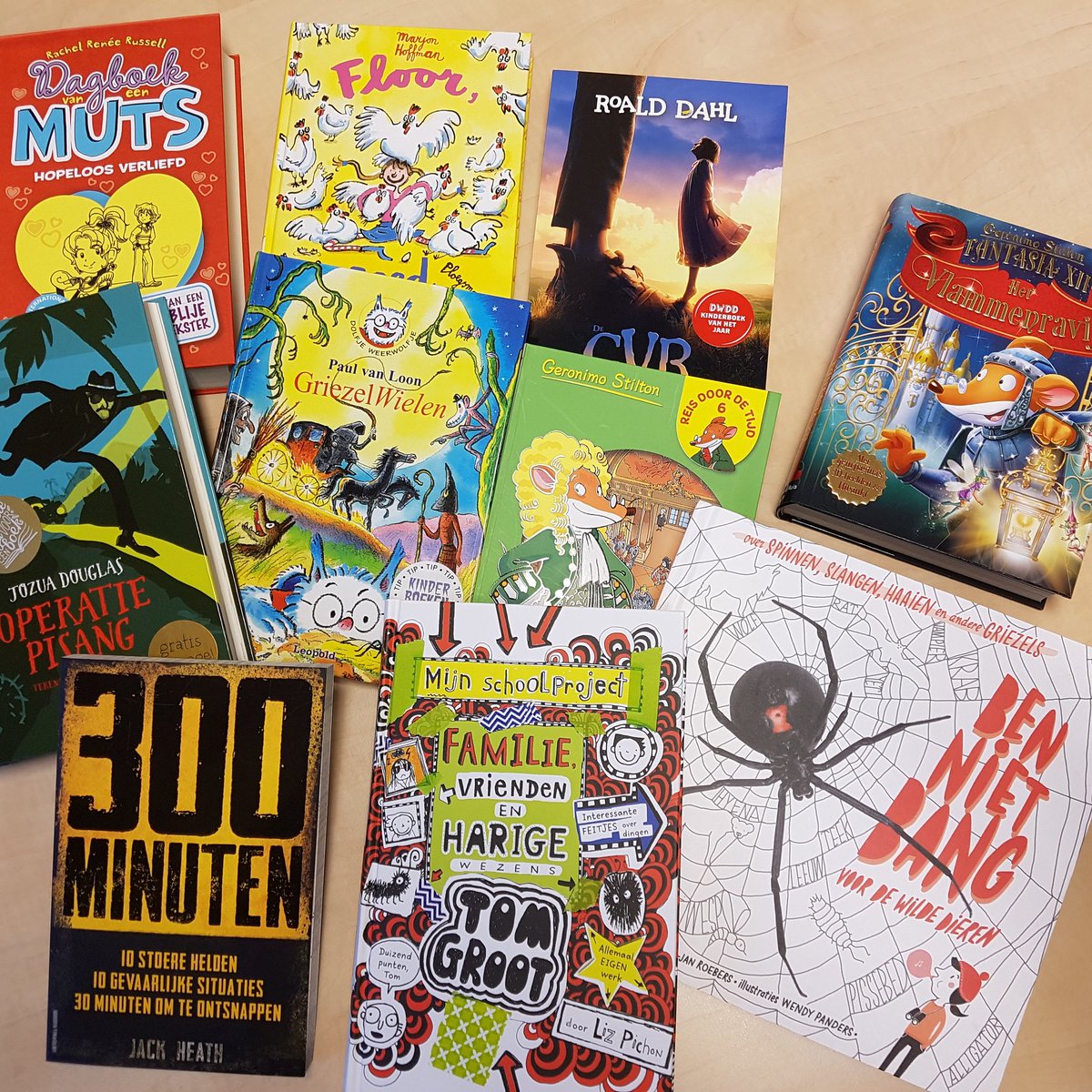 Met het geld dat de boekenmarkt heeft opgebracht en met de cadeaubon die we kregen van de gespaarde kassabonnen tijdens de Kinderboekenweek, heeft de leerlingenraad vorige week geshopt. 
Er zijn 10 mooie boeken aangeschaft voor de schoolbieb! Want lezen is altijd leuk!