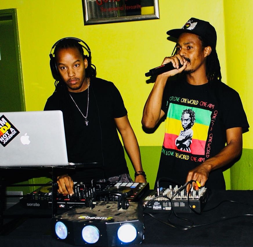 thulithulz_dj's tweet photo. Your girlfriend's favorite #Reggae and #Dancehall duo
#ThuliThulz #LarryT #LNT #TGGA #EliteSnipers #Botswana #Zimbabwe https://t.co/M0ad9y4Vqe