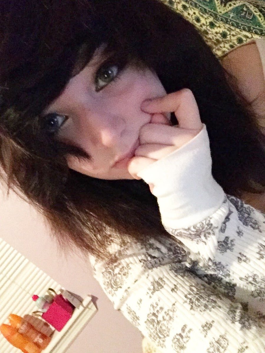 classyricegrain's tweet photo. ♡ End Of The Year Challenge ♡ : Post a picture from the start of 2017 to the end https://t.co/JqYQuu7NIC