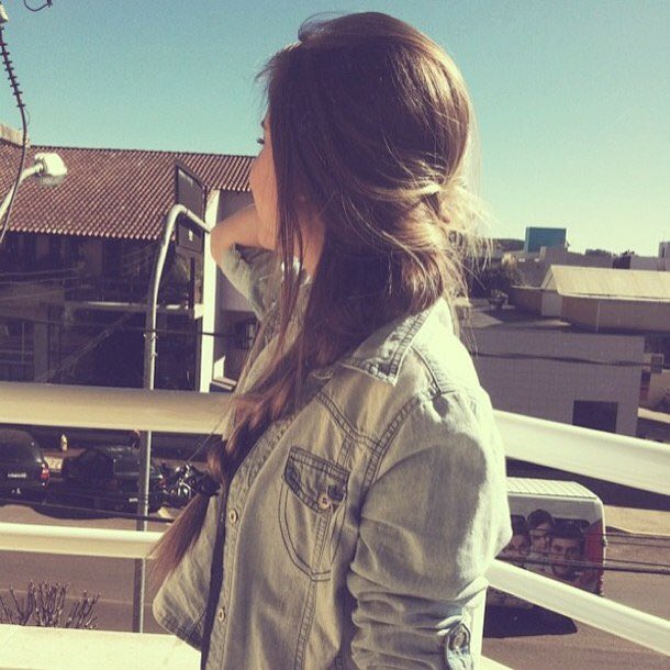 💜🌸
*
*
*
#أُحبك بِ هدوء ، 
و  #أشتاقلكَ بِ ضجيج 
و بين حُبي و شوقي، 
مَ زال  #قلبي يخفقُ بك💛
*
*
🔕💭♥️
_________________
#عيـؓـونهٰ_شقٱإؤؤه ♫ 
#rhqa7