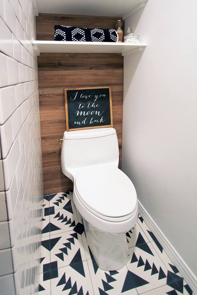 dRemodeling1's tweet photo. Happy #ThrowbackThursday ! Rewinding to this fabulous #graphicindustrial style bath Even this cute little pup couldn't resist getting a closer look at all the wonderful #designdetails ππΆπ οΈπΎ
#dRemodeling #BathRemodeling #puppylove
#industrialbath #interiordesign https://t.co/kF13TPvemf