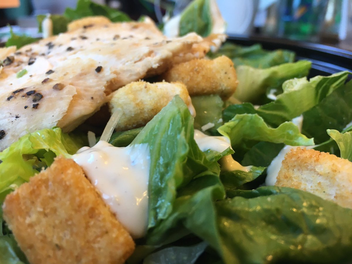 MainStrGrill's tweet photo. Stop in for our Grilled Chicken Caesar Salad #lunchspecial today.  #lewistonidaho #caesarsalad #bestlunchspot #lcvalley https://t.co/j9xR7RCWLl