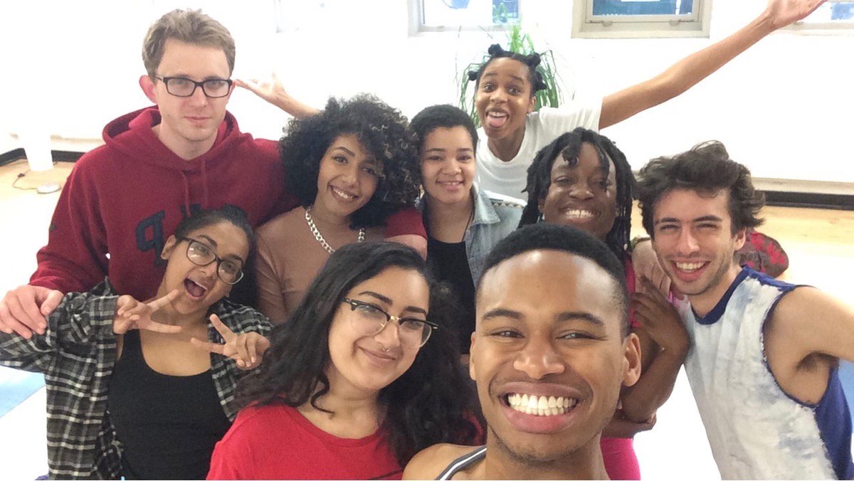 Sunset_Service's tweet image. We will be back in the new year with some newness so check out our socials for more details | Happy Holidays everyone &amp;lt;3 #SunsetService |#stayblessed #happyholidays #newyear #happynewyear #groupsing #greyhour #evolving #shifting #comeasyouare