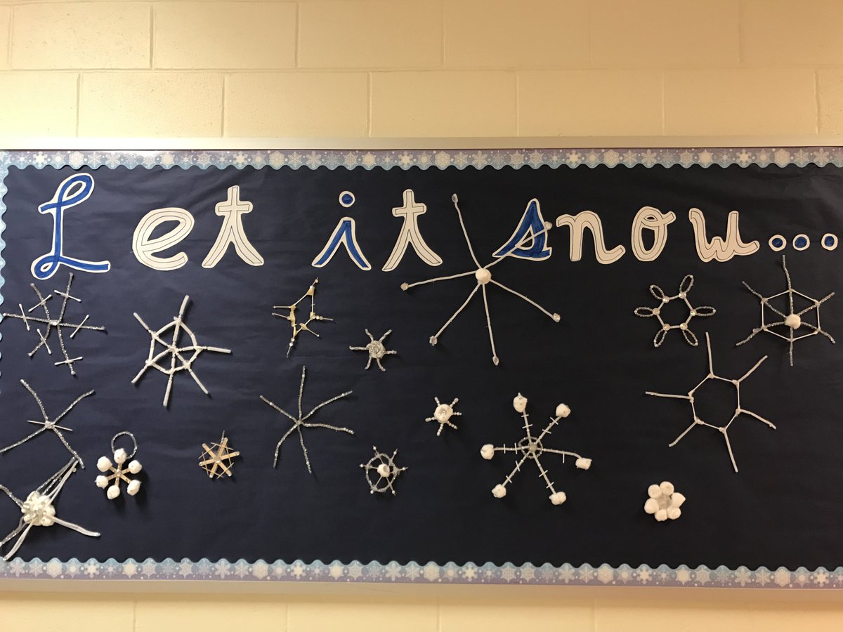 ChristanMartin5's tweet photo. WPES #CBG3rd graders are speaking my language! Ready for snow! "Stuck in a snow globe" stories and snowflake engineering challenge! @ccps_gifted @WPESPrincipal https://t.co/OnWMtIXHim