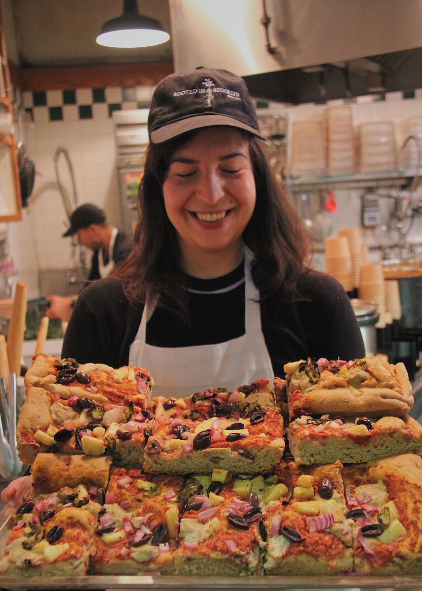Esther's last Focaccia :( she has been baking hit after hit each Thursday. But fear not, she will go but #FocacciaThursday will remain! crushed tomato sauce, olives, charred peppers, onions, cashew mozzarella &amp; pineapple