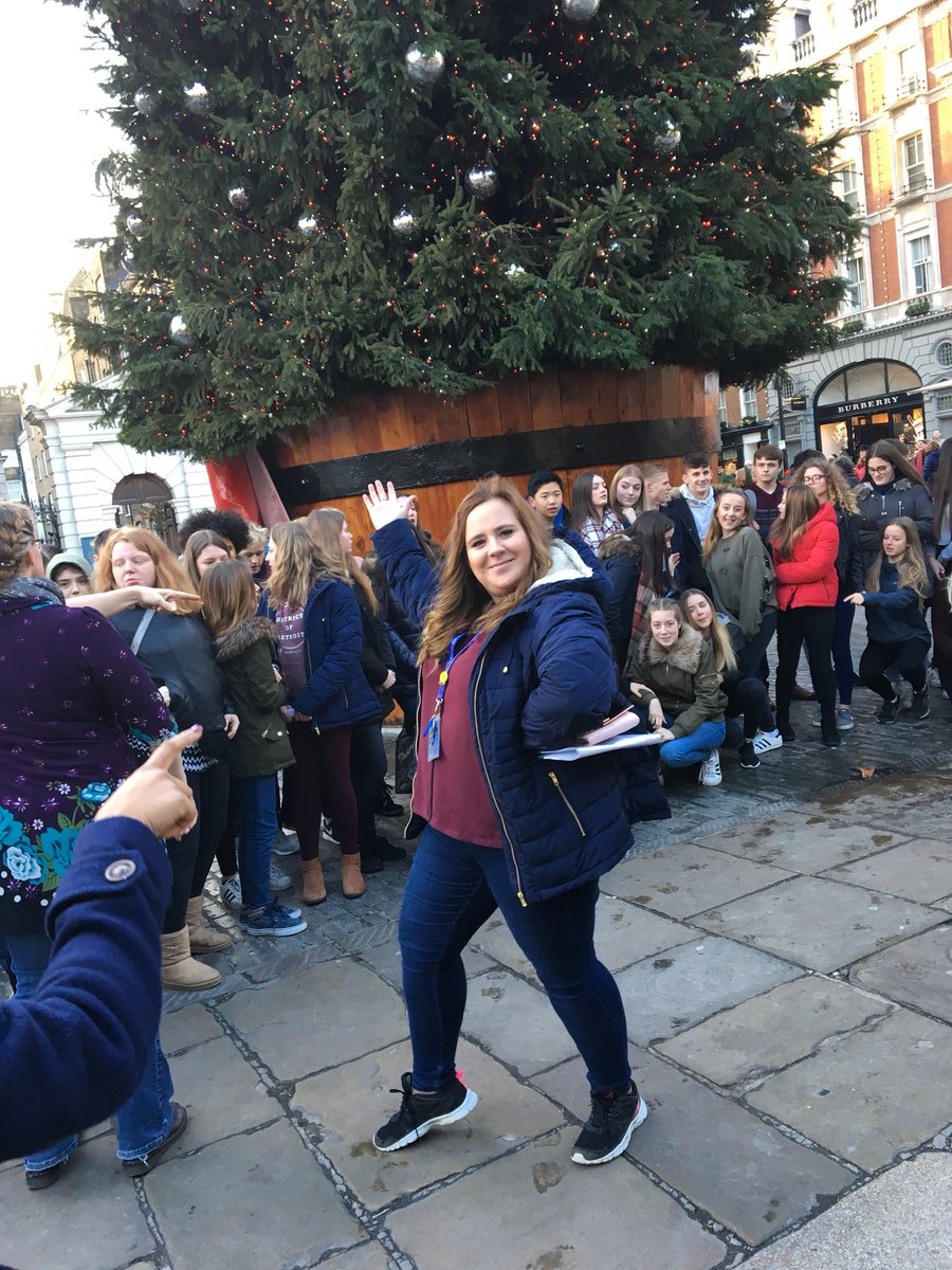 PrioryLincolnPf's tweet photo. Covent Garden #performancepic #lincolninlondon https://t.co/Nr3ycwW1JG