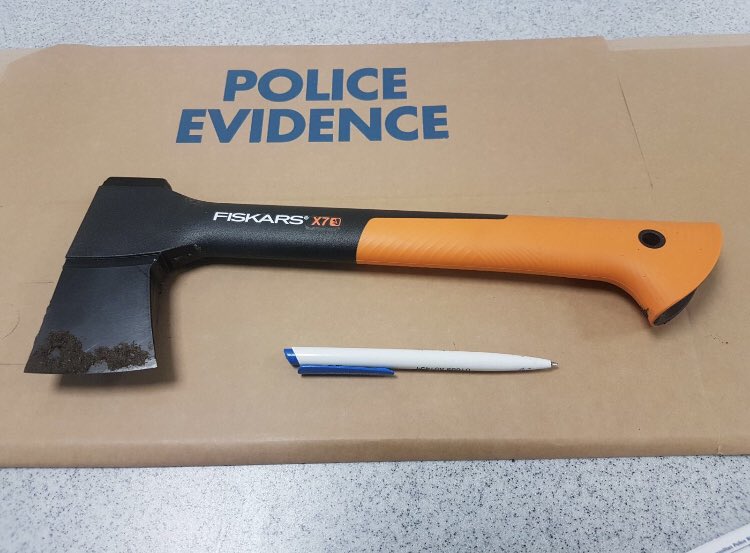 LambethMPS's tweet photo. Male chased through Angell Town SW9 and has discarded this. Male detained... room for one. #LXTaskforce #ProactivePolicing https://t.co/9hKaRpa9cH