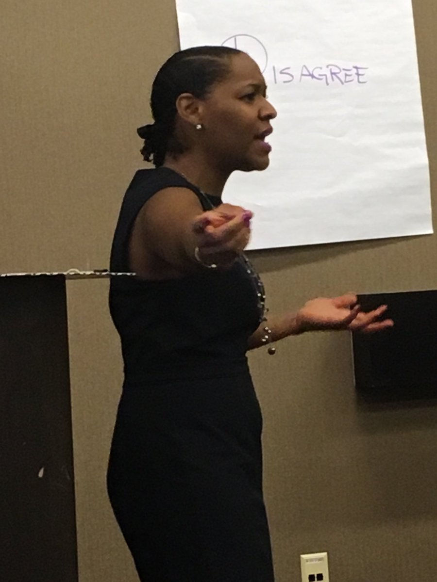 carriecirvin's tweet photo. CBP's rockstar Lucy Castillo is sharing her wisdom about why it's so critical for charters to have diverse and inclusive boards. Want to know more? Ask her! She's awesome. @charterboards @nsvf #diversifyed #LAPCS10 @LAPCSTeam @Latinos4Ed https://t.co/SzGvHp5wiU