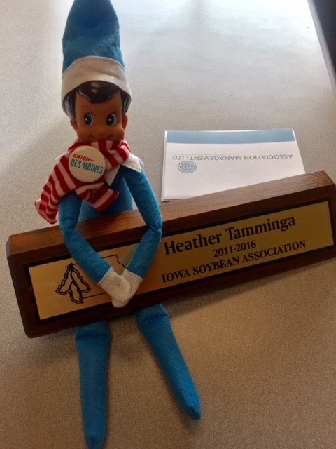 Tis the season! Thanks <a href="/catchdesmoines/">Catch Des Moines</a> for our new visitor. Fun idea! <a href="/htammingaCAE/">Heather Tamminga CAE</a> <a href="/molly_lopez/">Molly Lopez</a>