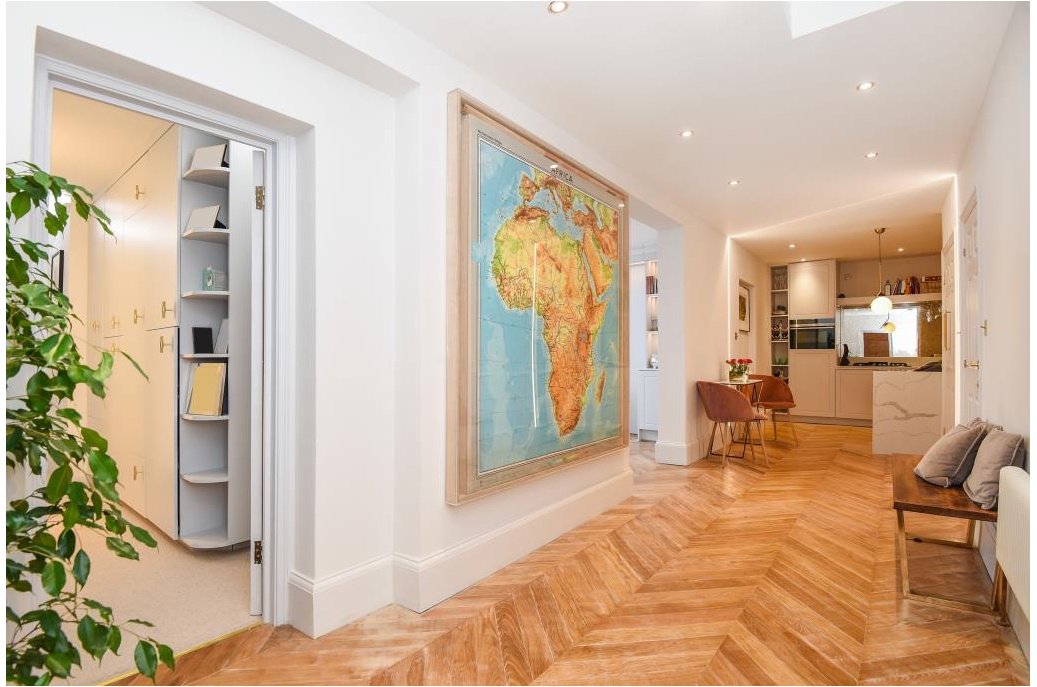 Anscombes's tweet photo. In a prime residential street by Kensington Palace Gardens, there’s this luxurious 3-bedroom apartment! #London #Home https://t.co/G5L2OKuiXd https://t.co/Oqk0adkILc
