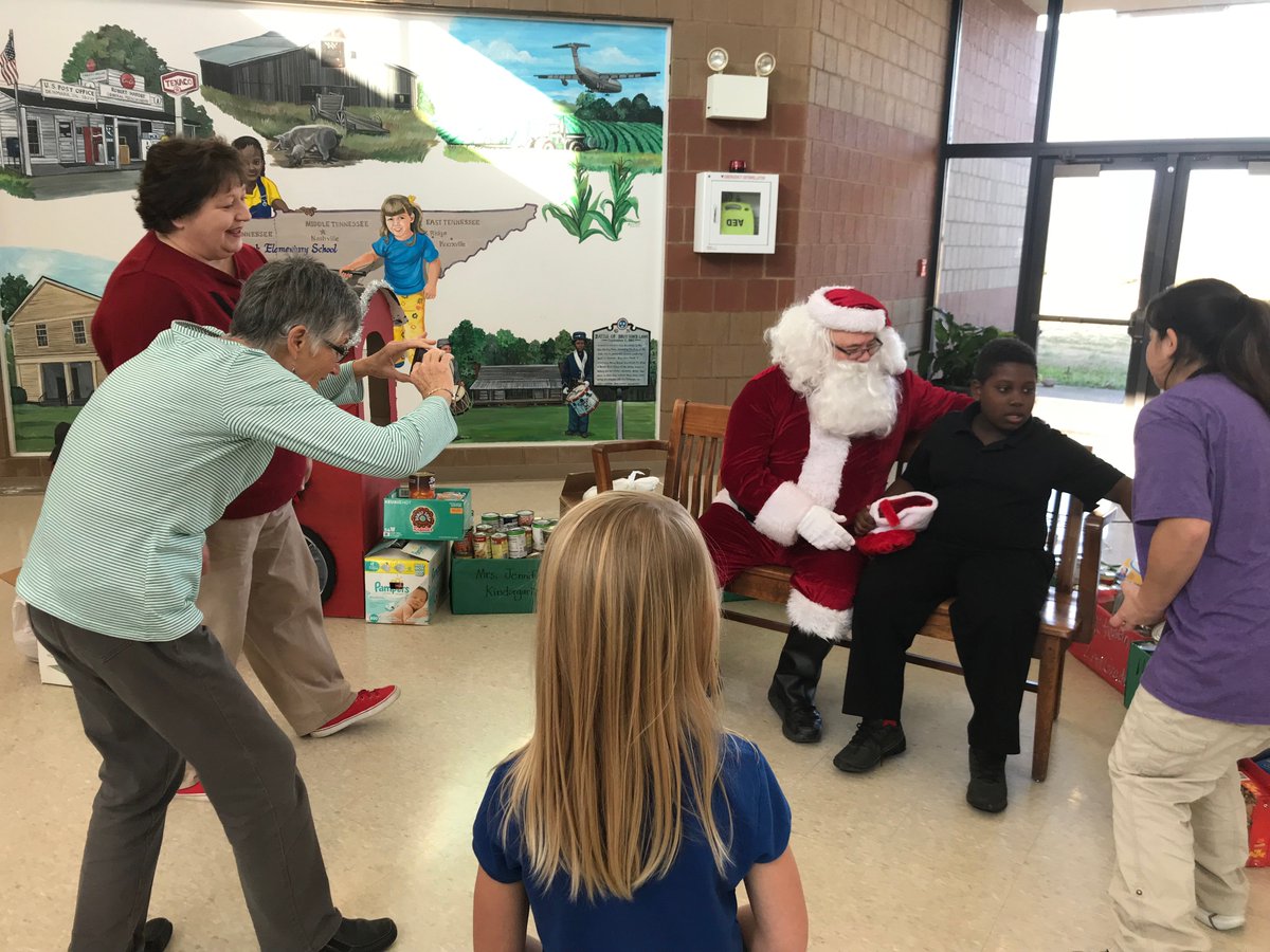 JMCSchools's tweet photo. 🎅🏽 sighting today at #DenmarkElementary 🎅🏽 Thank you to the South Jackson Civitan Club for arranging the special visit and 🎁🎁 for some of our exceptional students ❤️💚❤️💚 #Christmas2017 #holidayseason #community #caringforourstudents https://t.co/jHZMk3ilZl