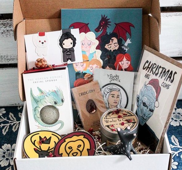 squidgyvegan's tweet photo. #GameofThrones themed box!! Limited edition :) #perfectpresent #christmas #winterishere @CesquisBoxes Get the box: https://t.co/hblTD5sFXF #veganboxes https://t.co/JkiZVXSrBH