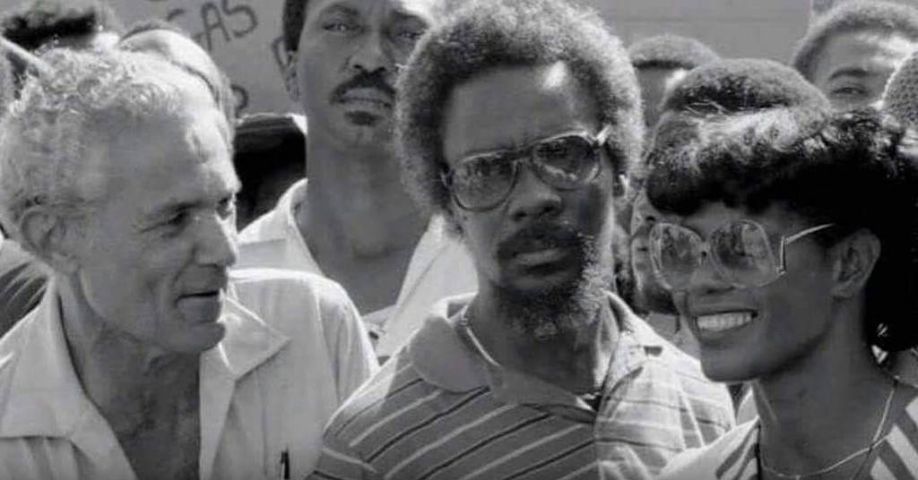 fluffymisskitty's tweet photo. Guess the persons in the photo!!! #Tbt #KittyThrowBack #Jamaican #Leaders #TopGenerals https://t.co/8VA92ruPhU https://t.co/dyPIf2T58u
