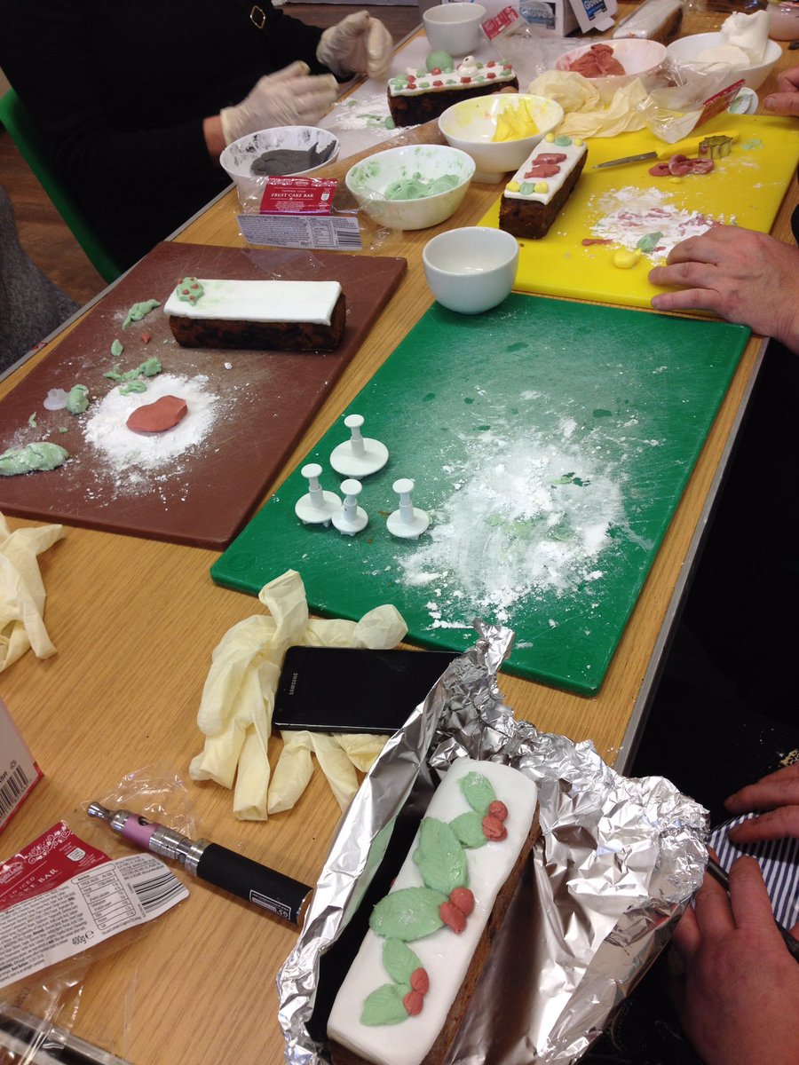 LighthouseHull's tweet photo. Preparations for Christmas are well underway. The weekly group have been decorating Christmas cakes and even went foraging in a country garden for greenery to make table centre pieces. Everyone’s looking forward to the Annual Christmas Lunch! https://t.co/DV67BG8T2A