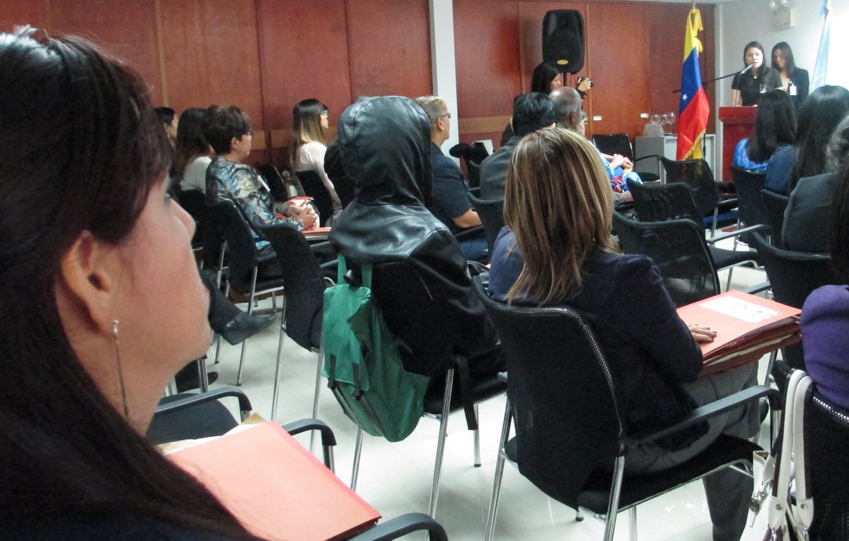 EscuelaFiscalMP's tweet photo. #HOY | En nuestra sede "I Congreso Protección de Víctimas, Testigos y
 demás Sujetos Procesales" #IntercambiodeSaberes #Alianza #CONAPRO #FENFMP Fecha: 14 y 15 de  Diciembre de 2017 https://t.co/aLXSpRtabZ