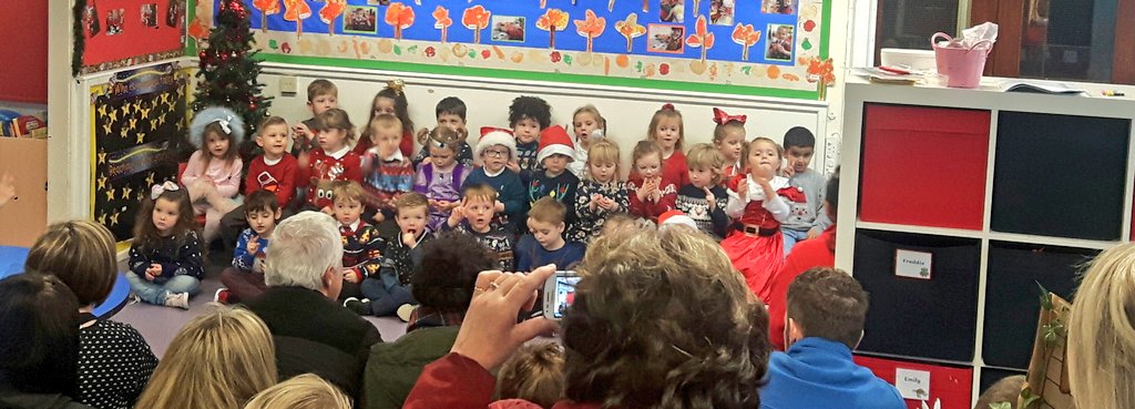 ysgolbrynhedydd's tweet photo. #YBHNURSERY huge well done to our #afternoonclass with a fantastic #CarolService hope everyone enjoyed the beautiful singing, refreshments and looking round our lovely classroom #DIAIUTF #YBH #christmastimeinschool #MakingMemories https://t.co/y7yc6nUQlK