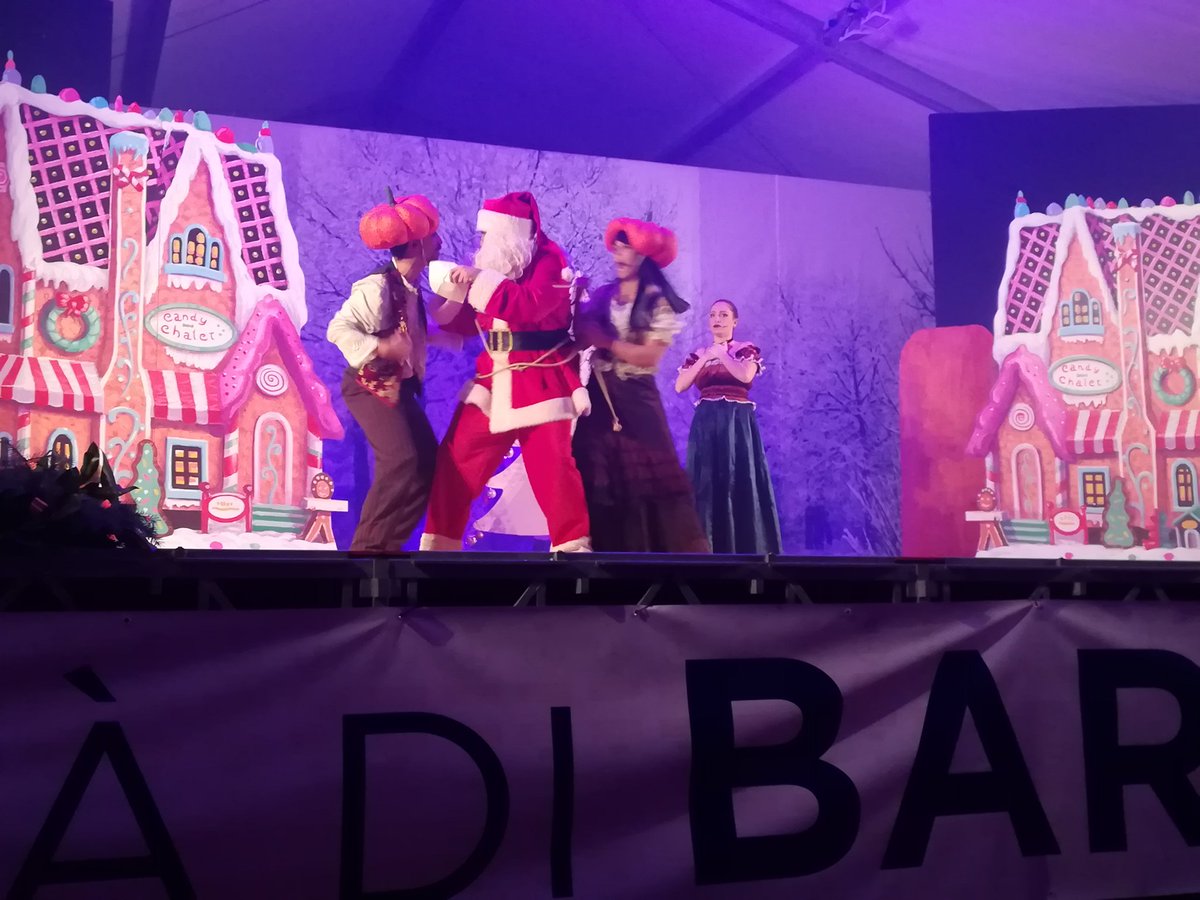 Luci_Irno's tweet photo. #BabboNatalenelpaesedellezucche #LuciIrno #CostellazioniInfinite #UnaFavolaperBambini #Natale2017 https://t.co/kBcGMJxY1W