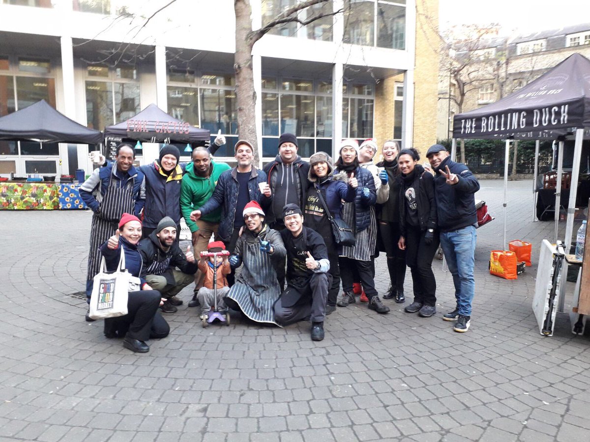 Merry Christmas from all the traders #Farringdon #CowCrossPlace thank you all for your support over this last year! <a href="/ShepherdsMkts/">Shepherds Markets</a> <a href="/mulatacuisine/">Mulata</a> <a href="/Juzulondon/">Juzu</a> <a href="/PinkCactus_Uk/">Pink Cactus</a> <a href="/ethiopianfood_/">Redtent  Ethiopia</a> <a href="/therollingduck/">rolling duck</a> <a href="/thepequod2016/">The Pequod</a> <a href="/GoKoRestaurant/">GoKo_streetfood</a> <a href="/criollouk/">Criollo</a> @Bitemiltd #lixus