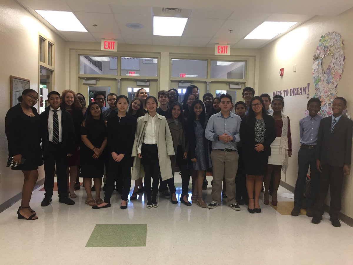 GMSDebate's tweet photo. January tournament ready #debatelife #PridePassionPurpose #SoaringToNewHeights https://t.co/ckqlriBGWI